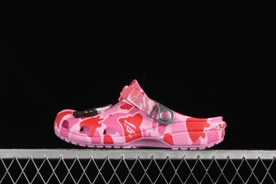 Bape x Crocs Classic Clog Camo Print Comfortable Versatile Clogs - B.D4