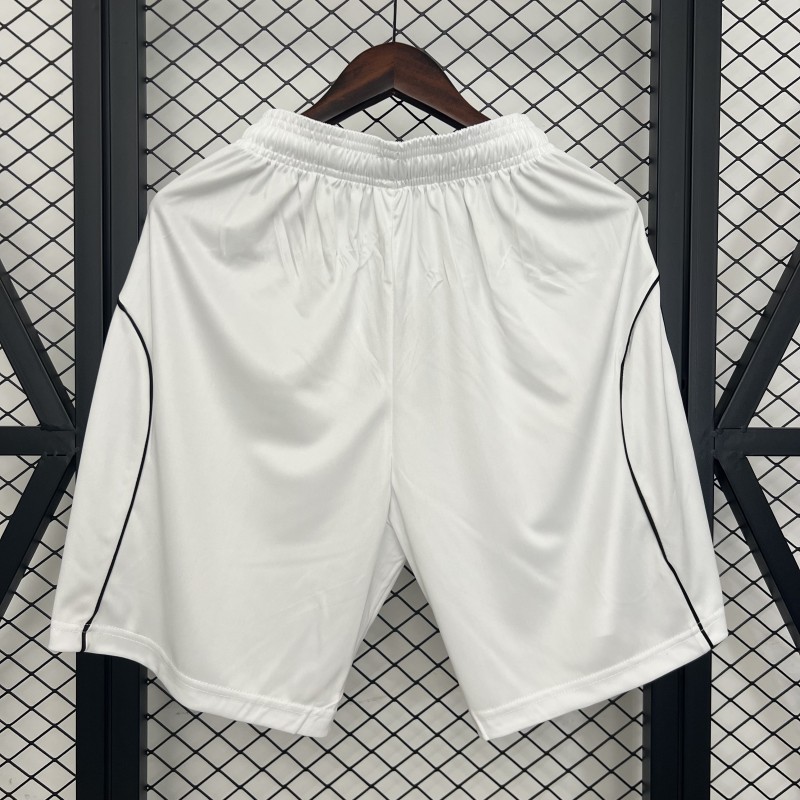 25/26 Manchester United Home Shorts