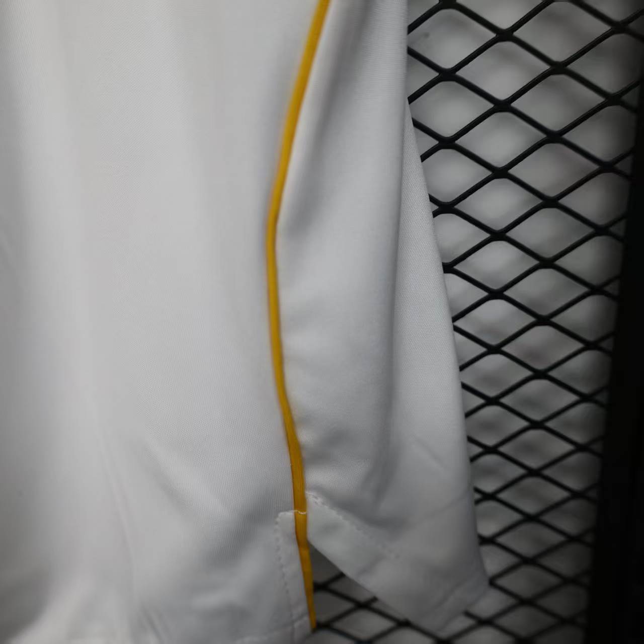 Player Version 25/26 Real Madrid Home Shorts