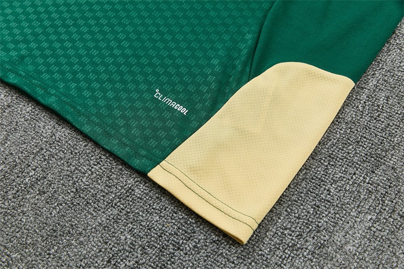 2026 Real Madrid Green & Cream  Short Sleeve+Soccer Shorts