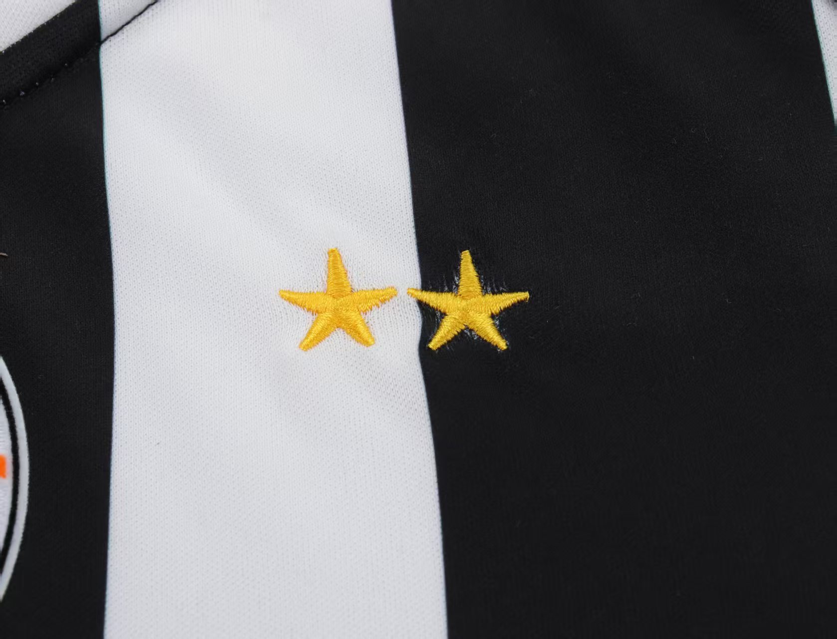 Retro Kids 04/05 Juventus Home Jersey