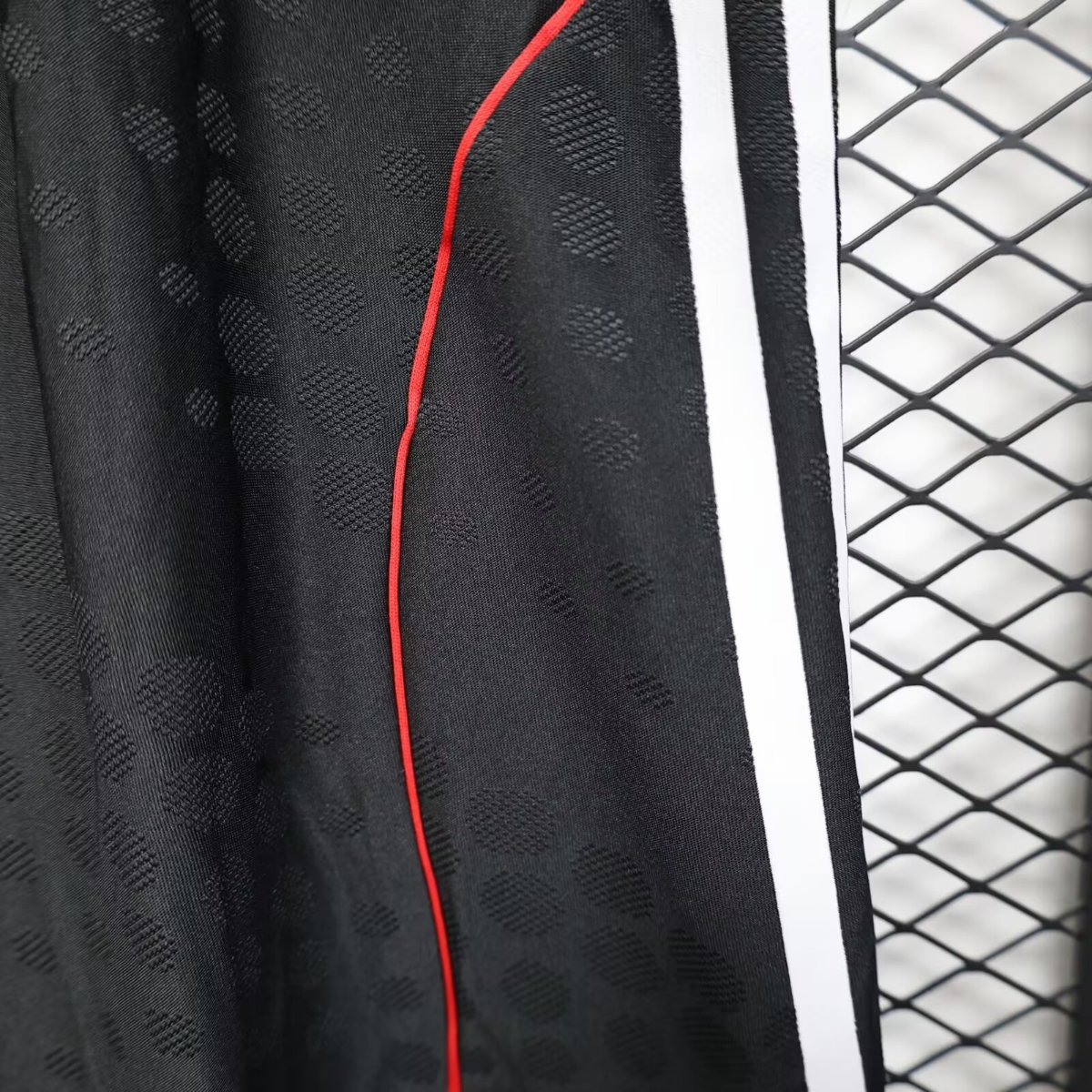 Player Version 25/26 Liverpool Away Shorts