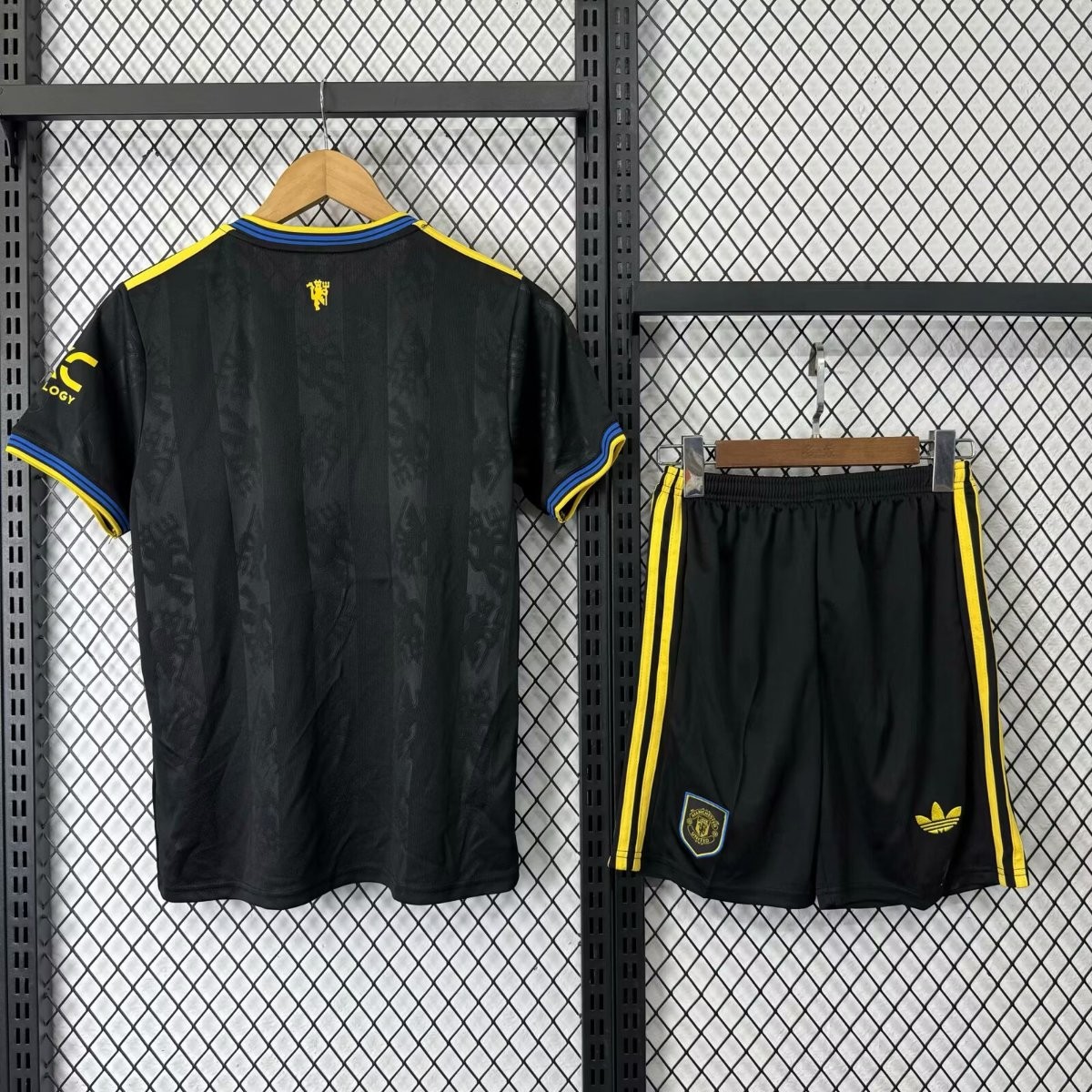 25/26 Kids Manchester United THIRD Size 16-28 Jersey