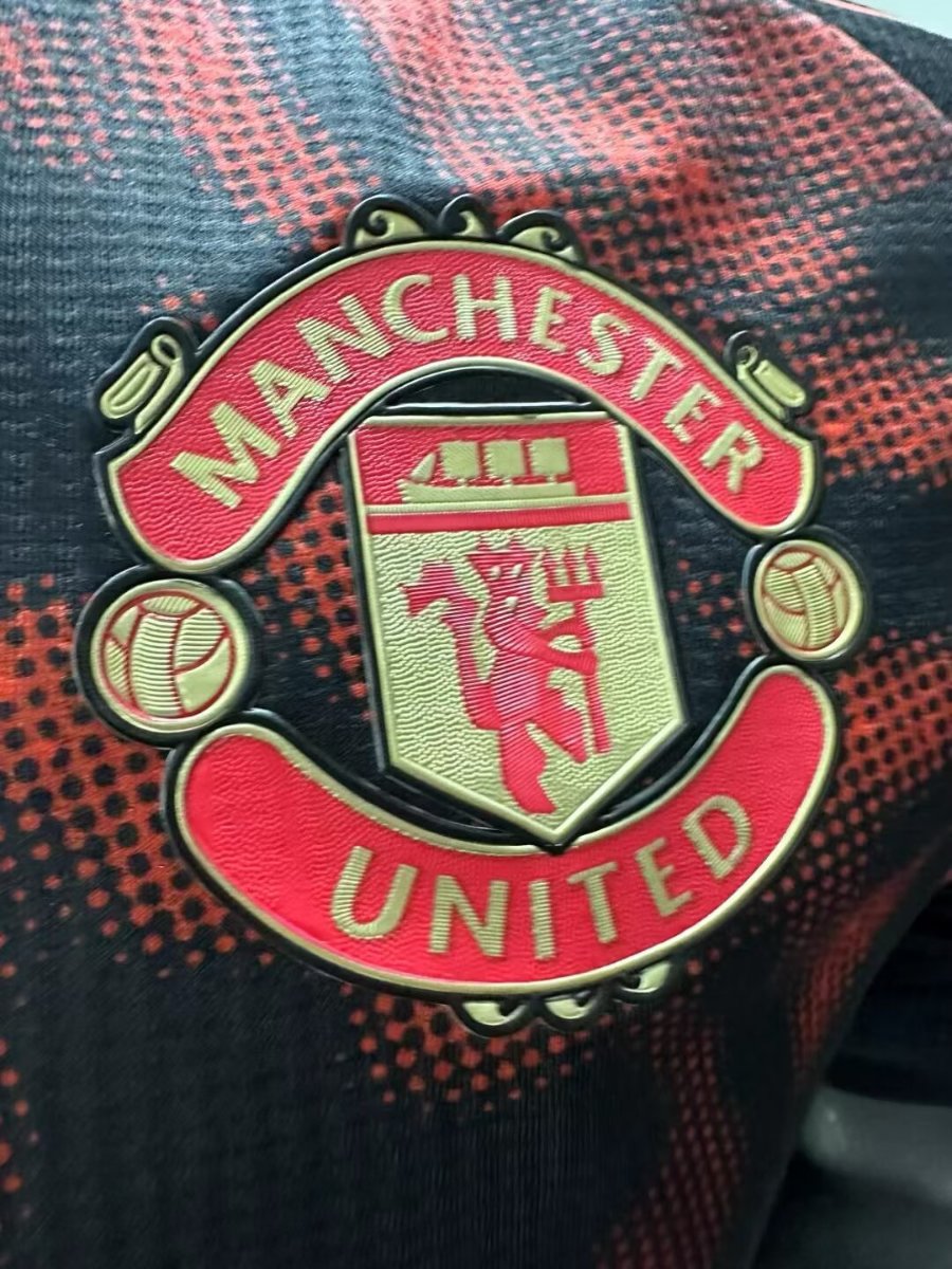 Player Version 25/26 Manchester United Y3 Black with Red Dragon Pattern Jersey