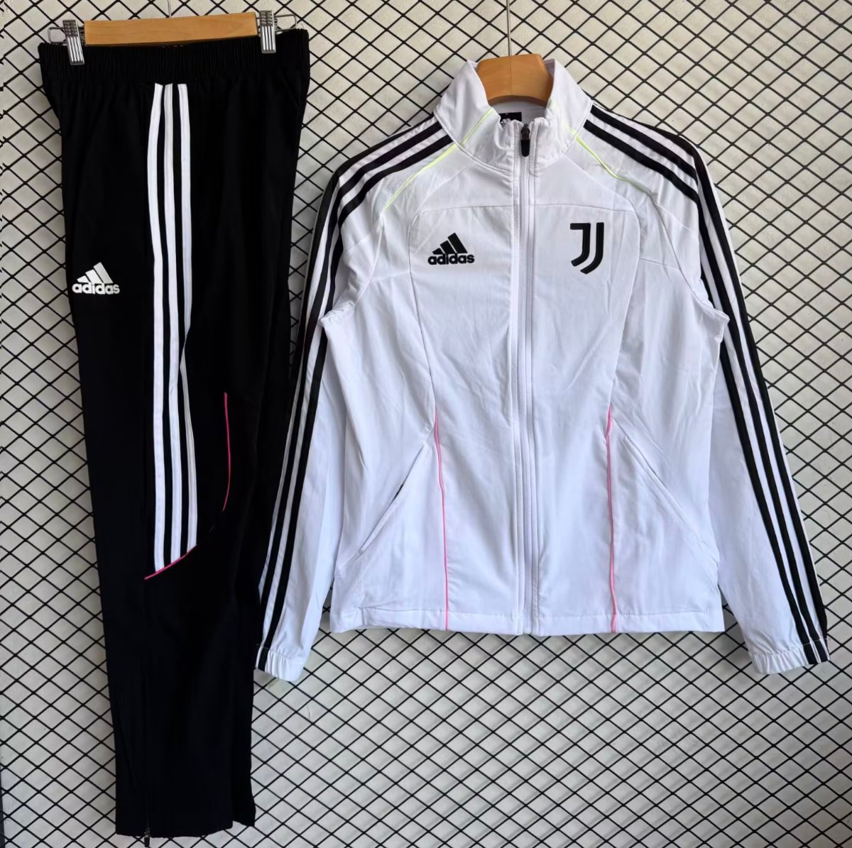 25/26 Juventus White with Black Full zipper Jacket Tracksuit+ long pants