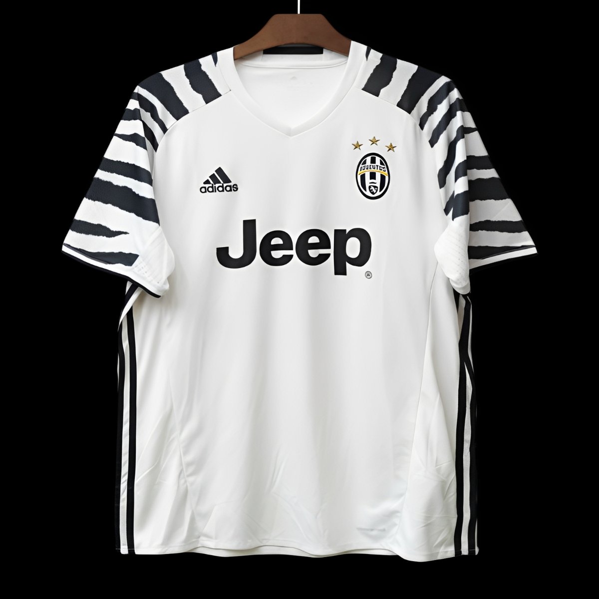Retro 16/17 Juventus Third Jersey